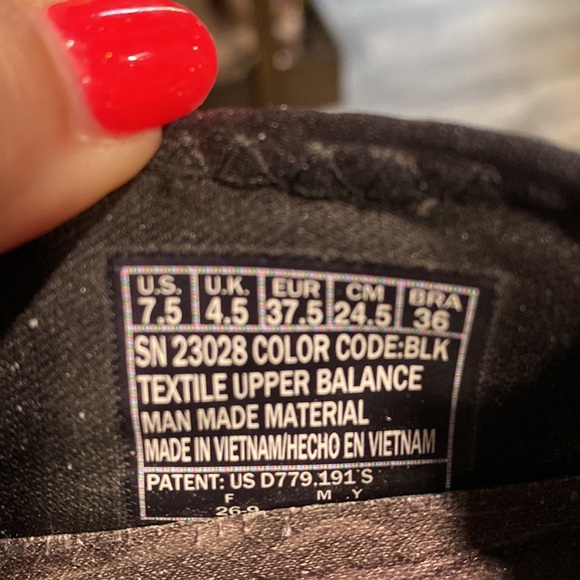 Sketchers Relaxed FIT Air Cooled Memory Form Sneakers - Picture 6 of 6